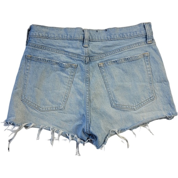 Gap Woman’s light blue chicly high rise jean shorts size 29 / 8 R - Picture 13 of 13